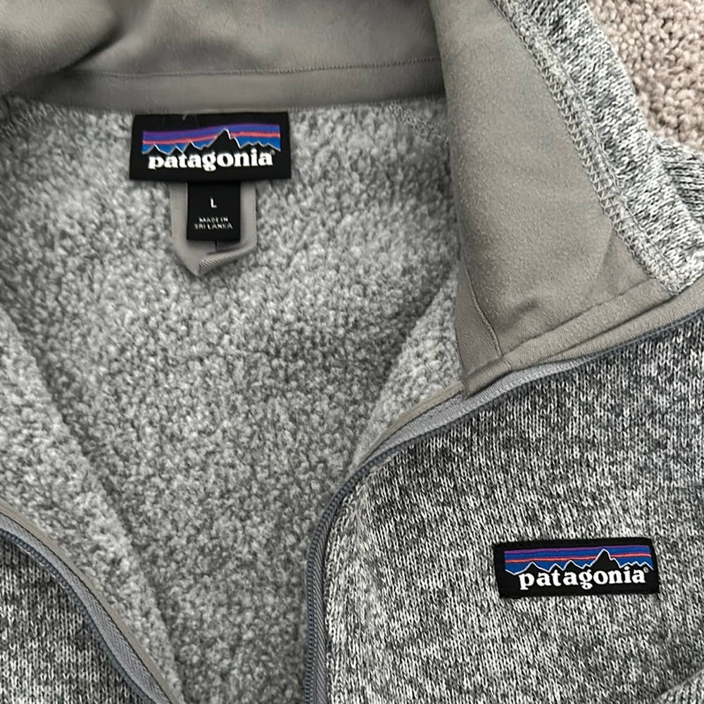 Patagonia Gray Quarter-Zip Fleece Pullover - Picture 2 of 4